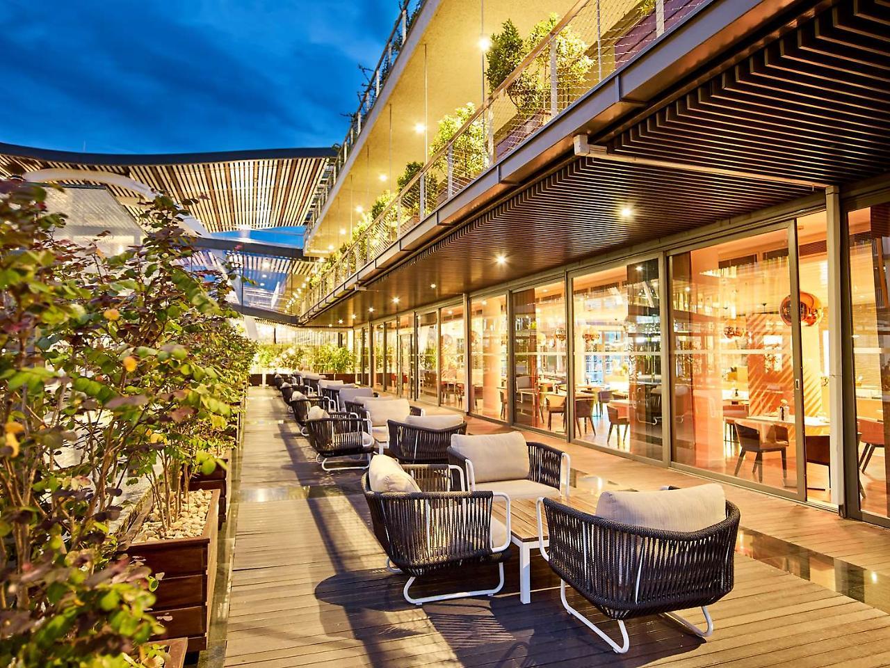 Radisson Blu Hotel & Convention Centre Kigali Zewnętrze zdjęcie The Terrace