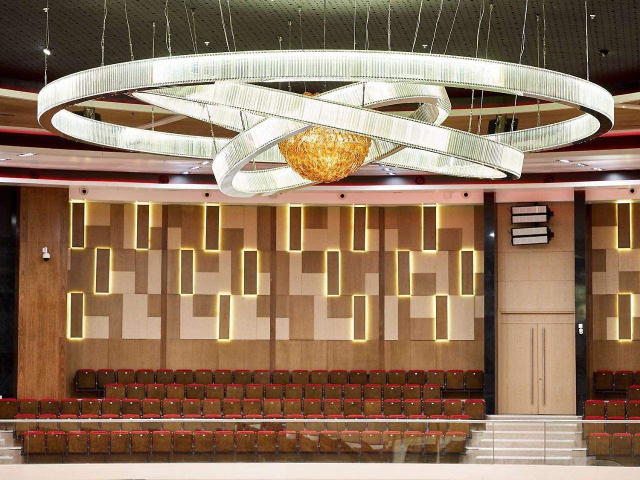 Radisson Blu Hotel & Convention Centre Kigali Zewnętrze zdjęcie The interior of the main hall