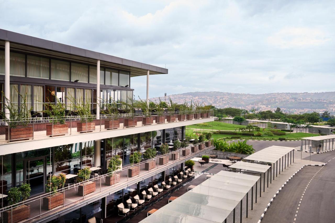 Radisson Blu Hotel & Convention Centre Kigali Zewnętrze zdjęcie The clubhouse at the Royal Golf Club